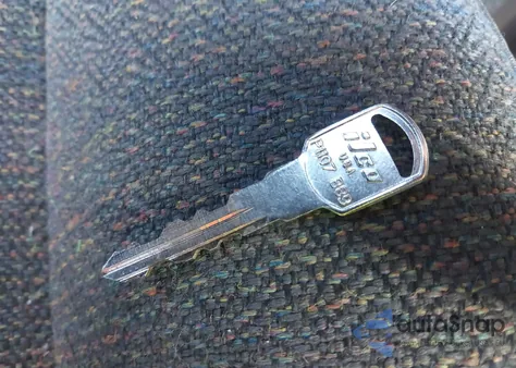 2007 Chevrolet Silverado 1500 Classic Work Truck из США, поврежденный, VIN 3GCEC14X57G185601